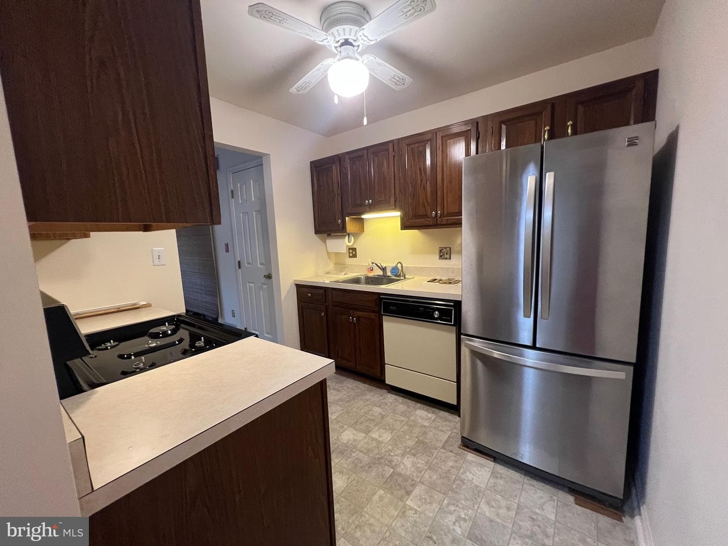 10 Maplewood Avenue #2b photo 10