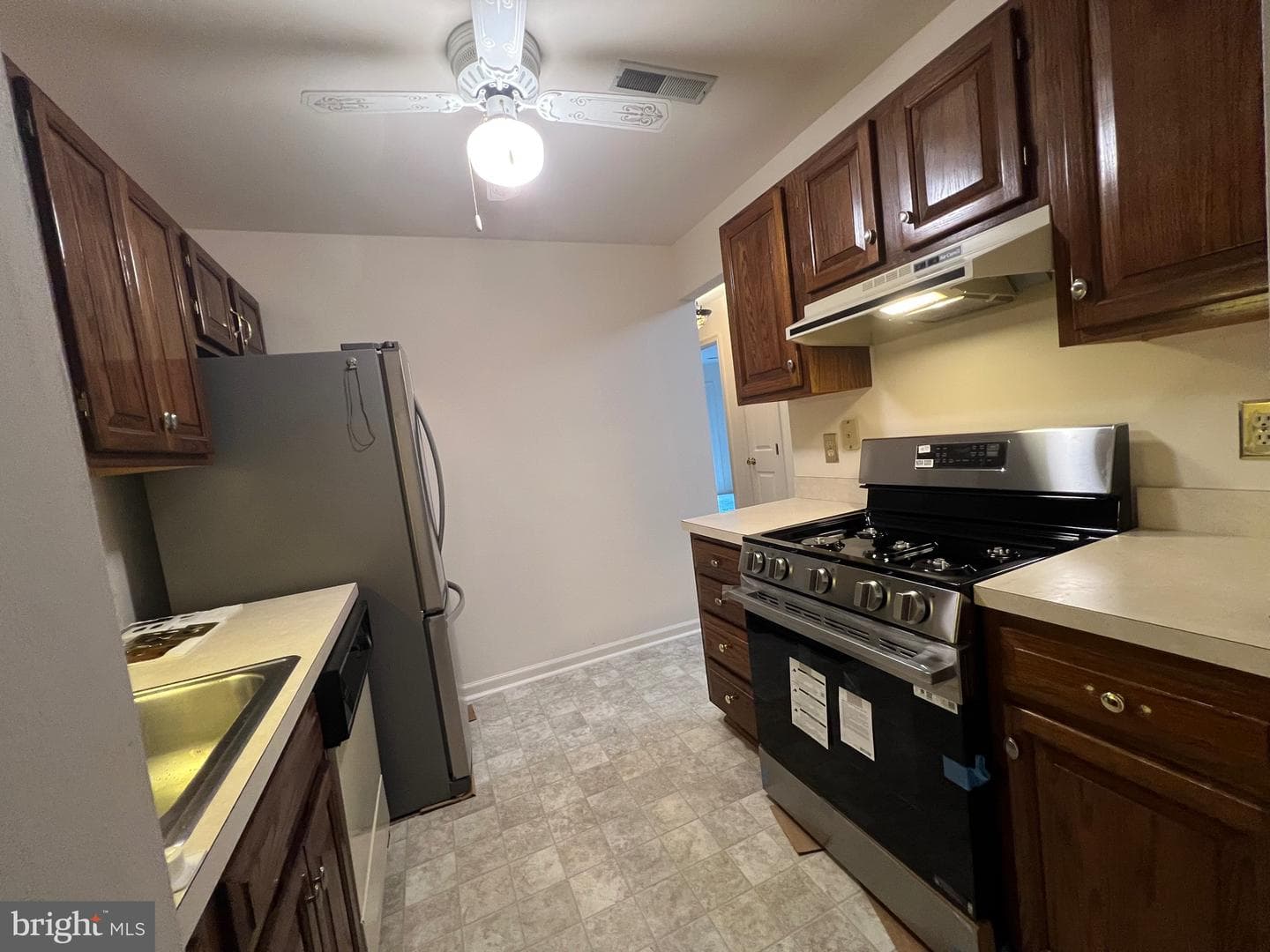 10 Maplewood Avenue #2b photo 11