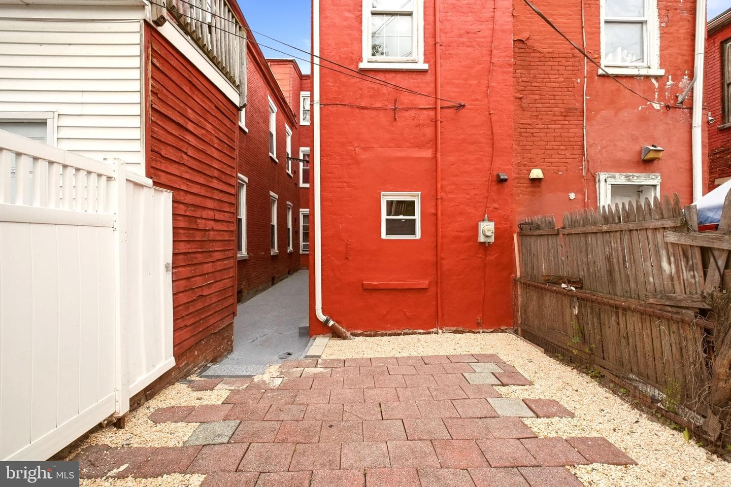 616 Elm Street photo 51