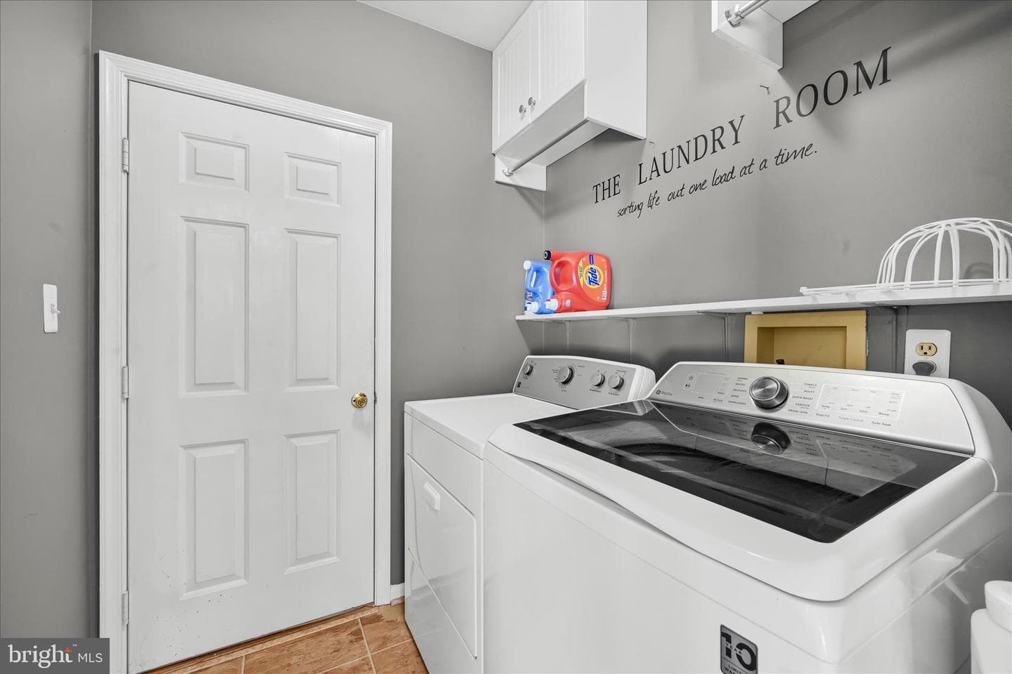 607 Independence Court photo 29