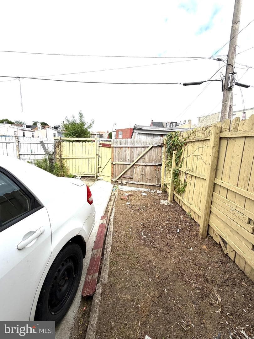 326 Spring Garden Street photo 21