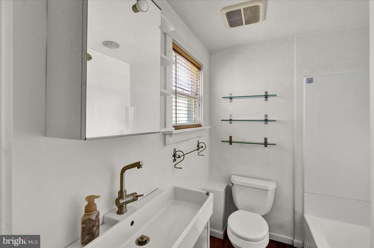 51 S Miller Street photo 16