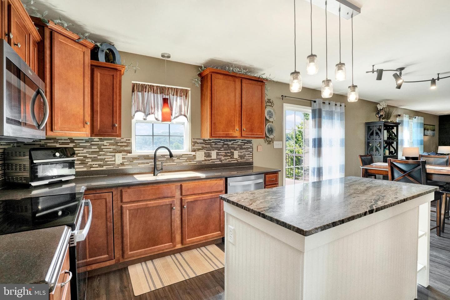 21 Hilgert Avenue photo 15