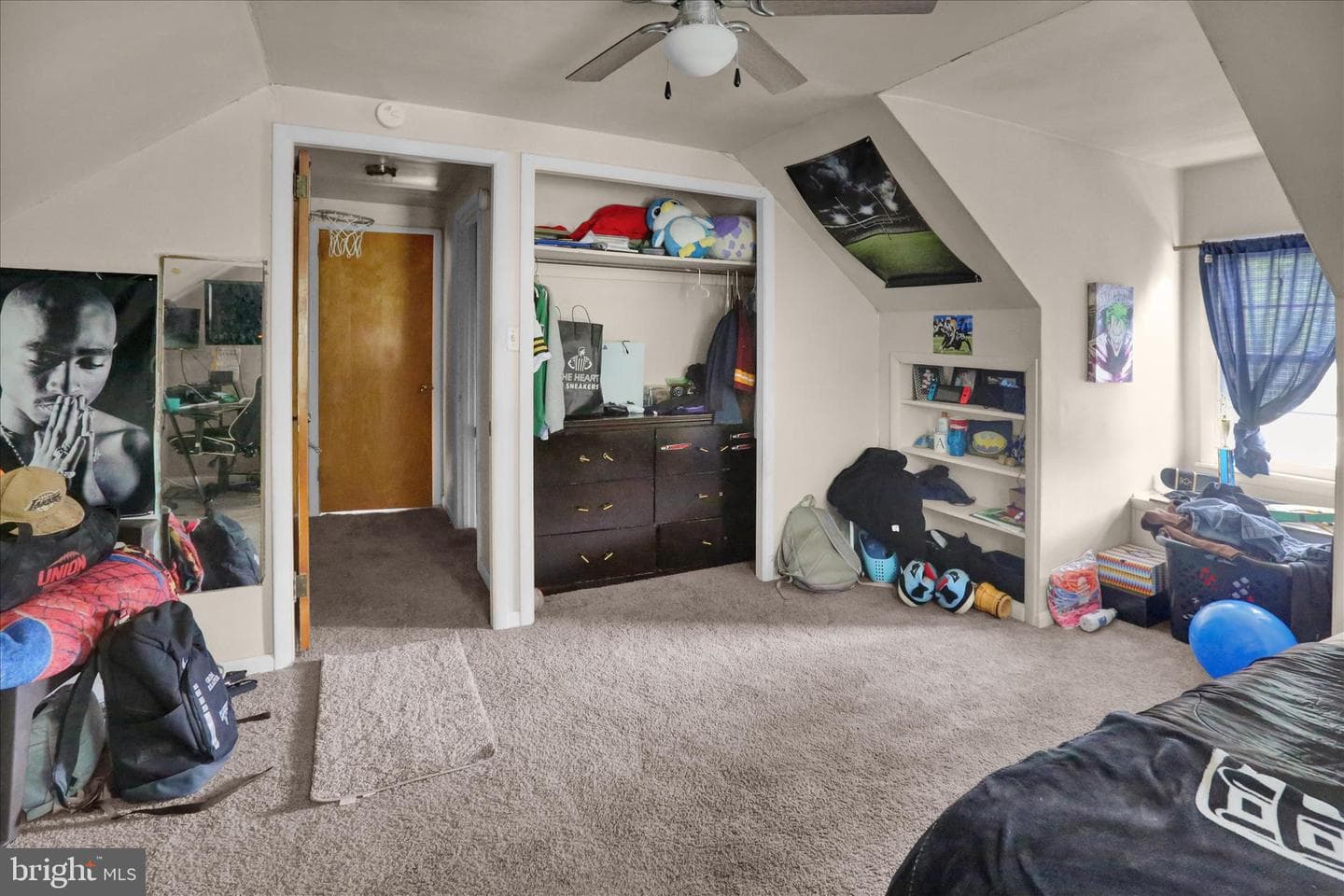 300 Park Av photo 17