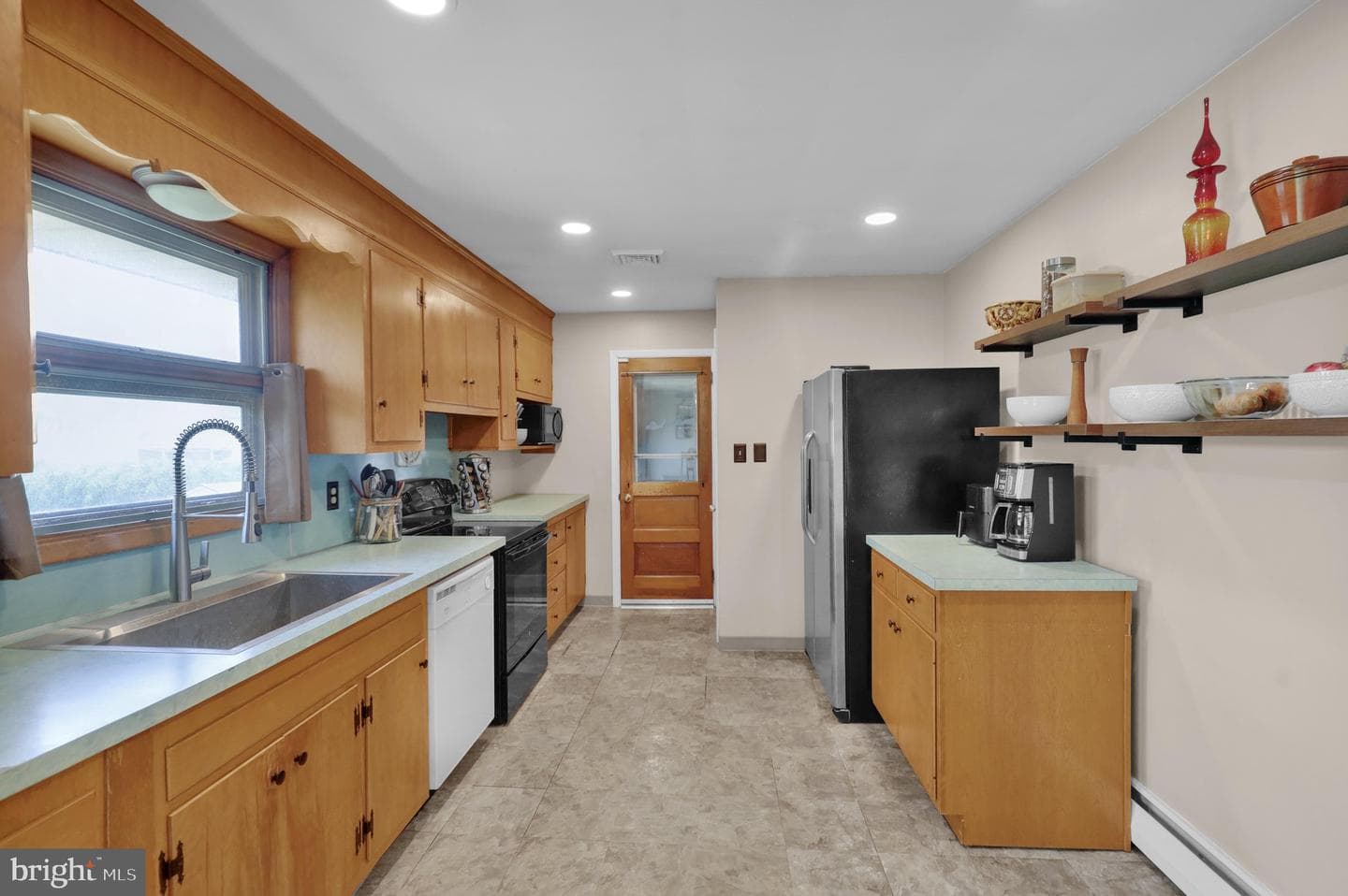 33 Lawndale Road photo 10