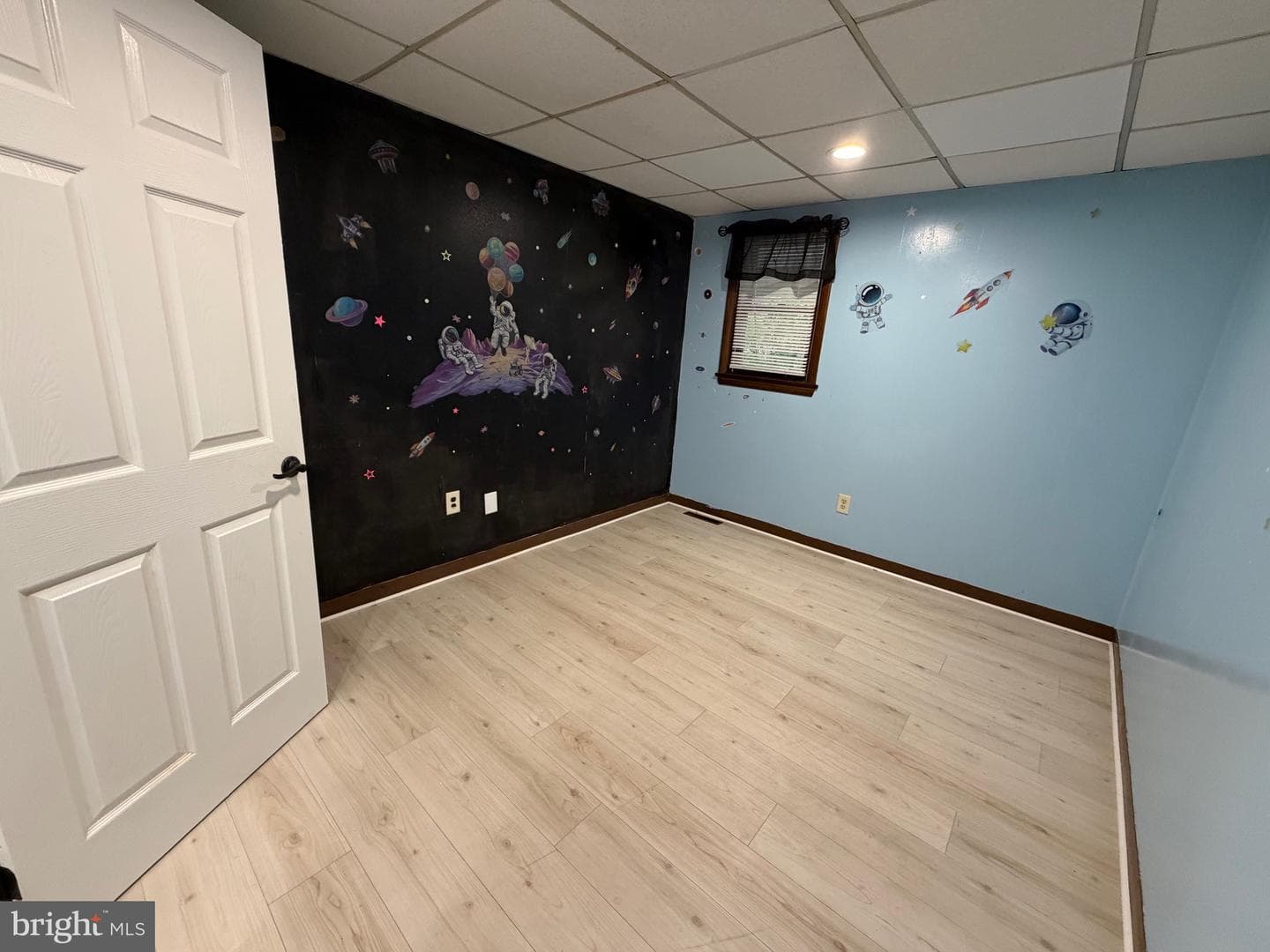 648 N Reading Avenue N photo 15