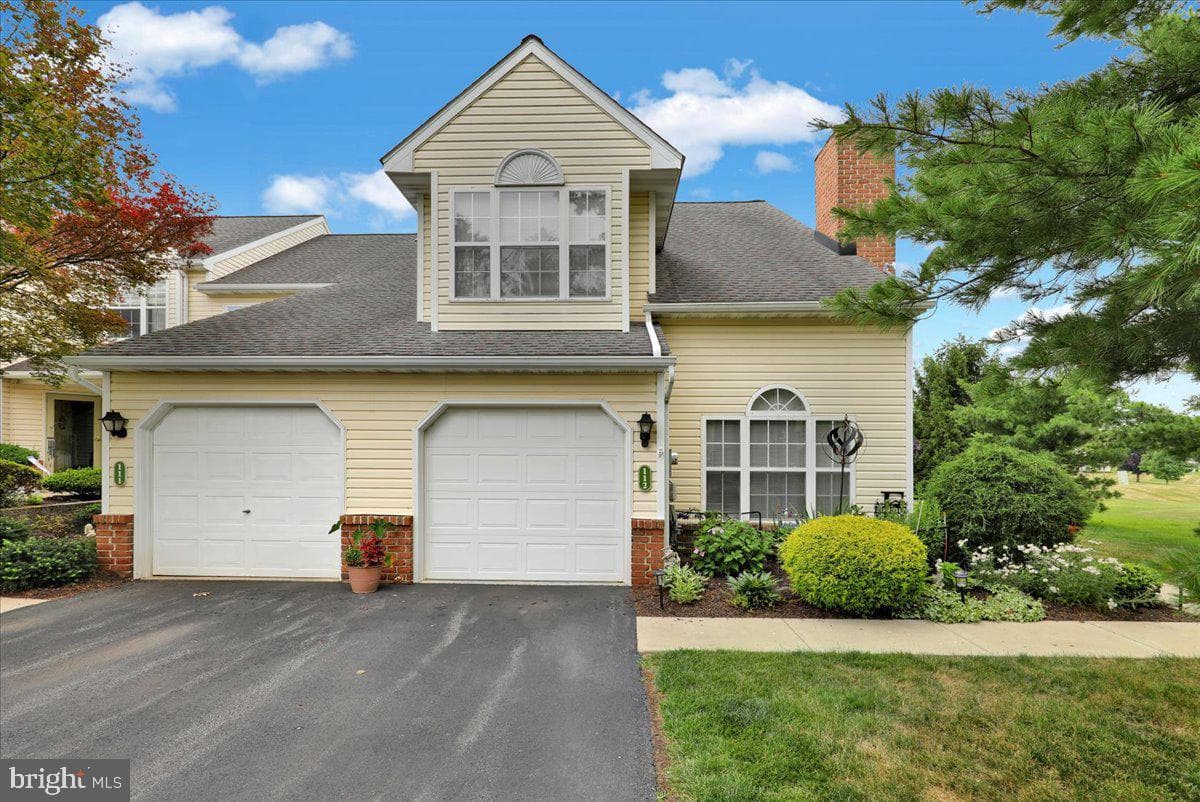 112 Hickory Lane photo 1