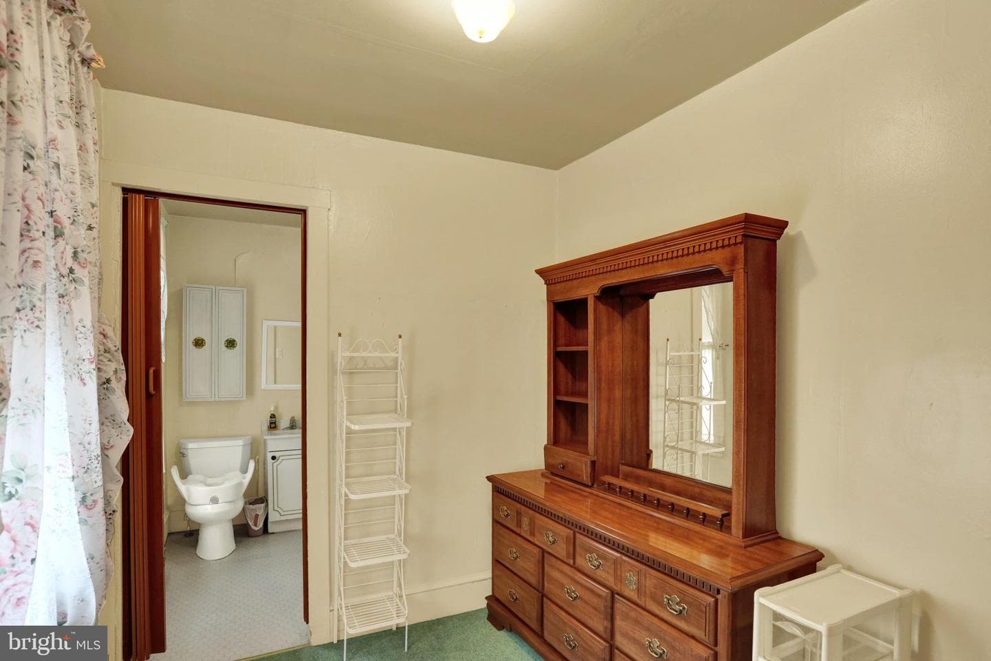 1541 Moss Street photo 12