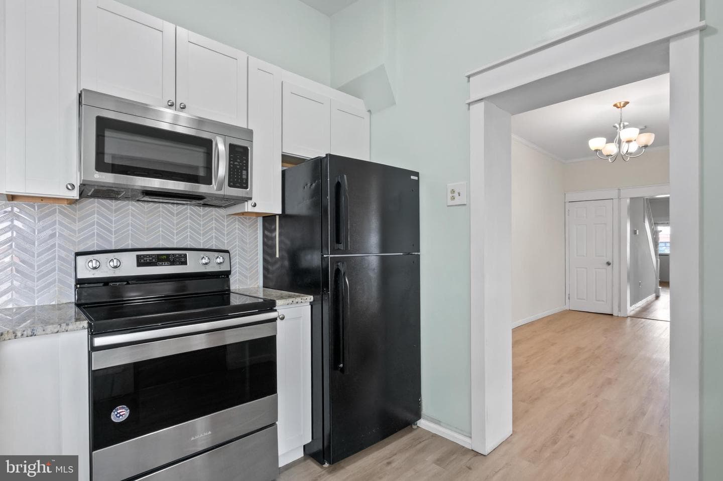 318 Franklin Street photo 11