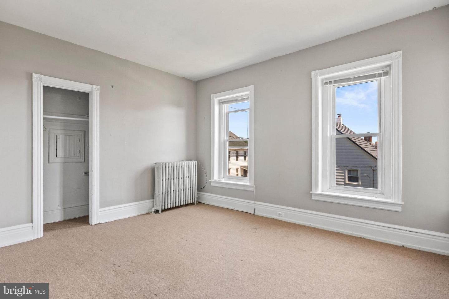 414 W Walnut Street photo 16