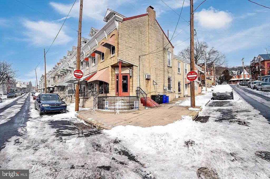 349 S Miller Street photo 35