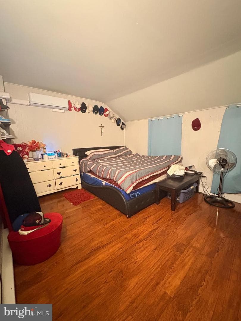 135 Poplar Street photo 24
