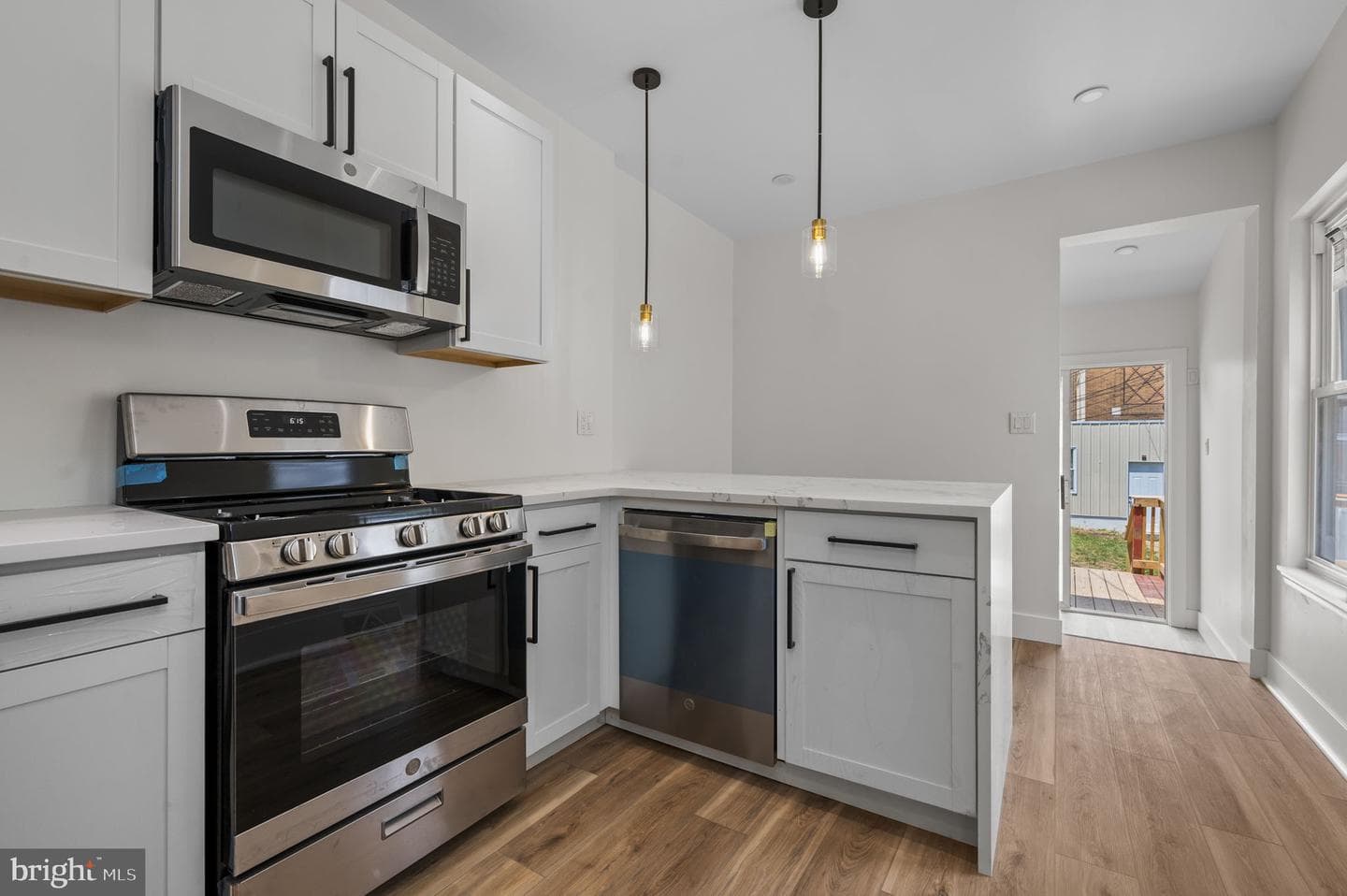 427 Chestnut Street photo 11