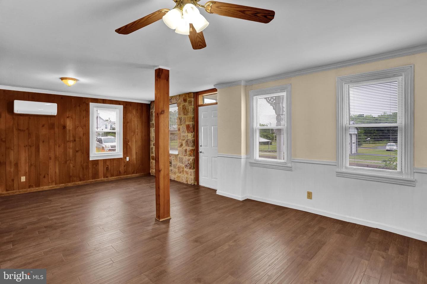 238 Penn Street photo 7