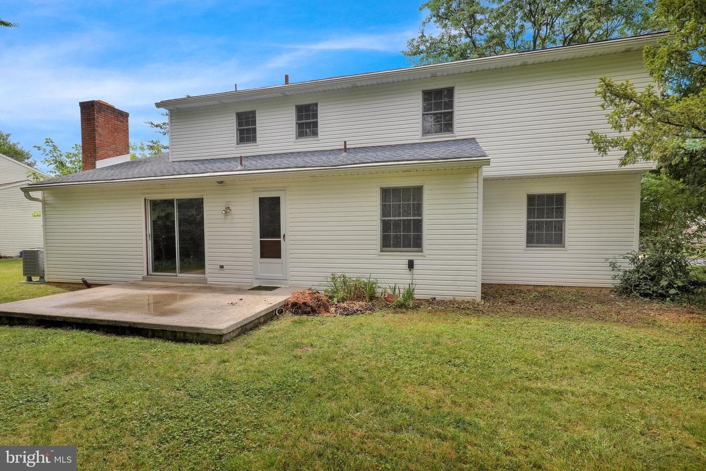 2104 Gring Drive photo 5