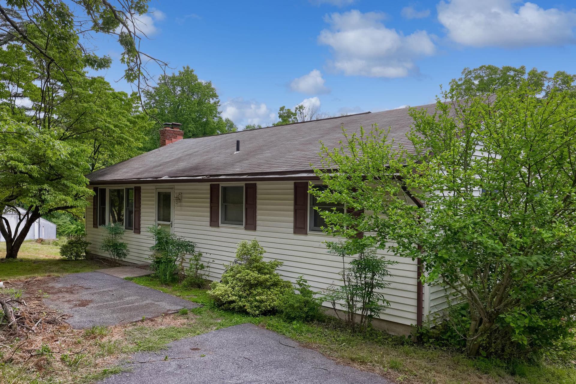 49 Preston Road, Reinholds