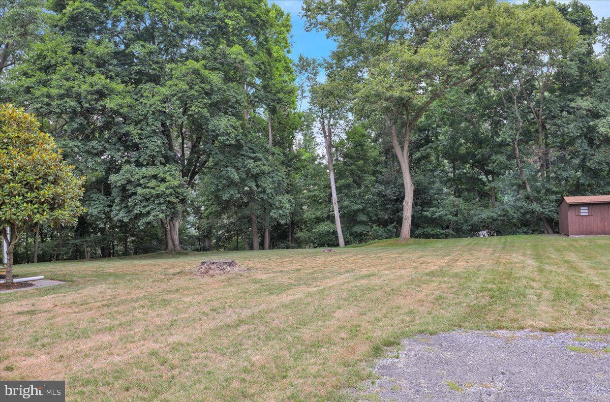 61 Weaver Lane photo 25
