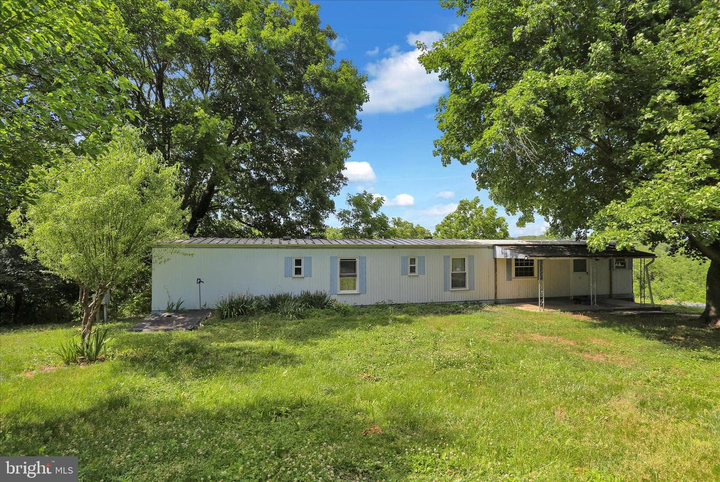 746 River Road photo 2