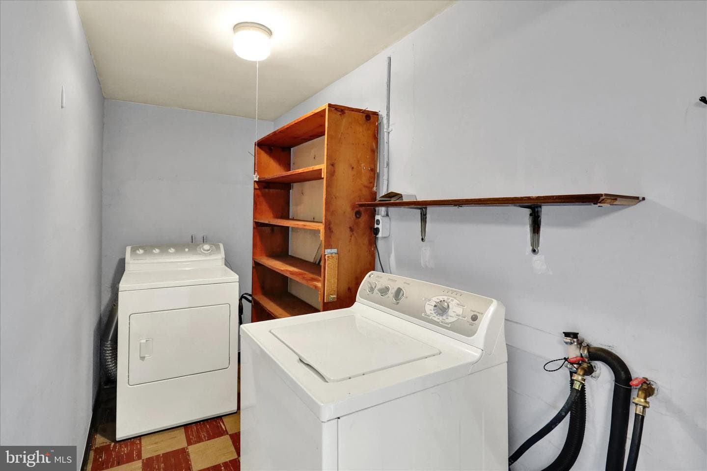 307 W Somerset Street photo 13
