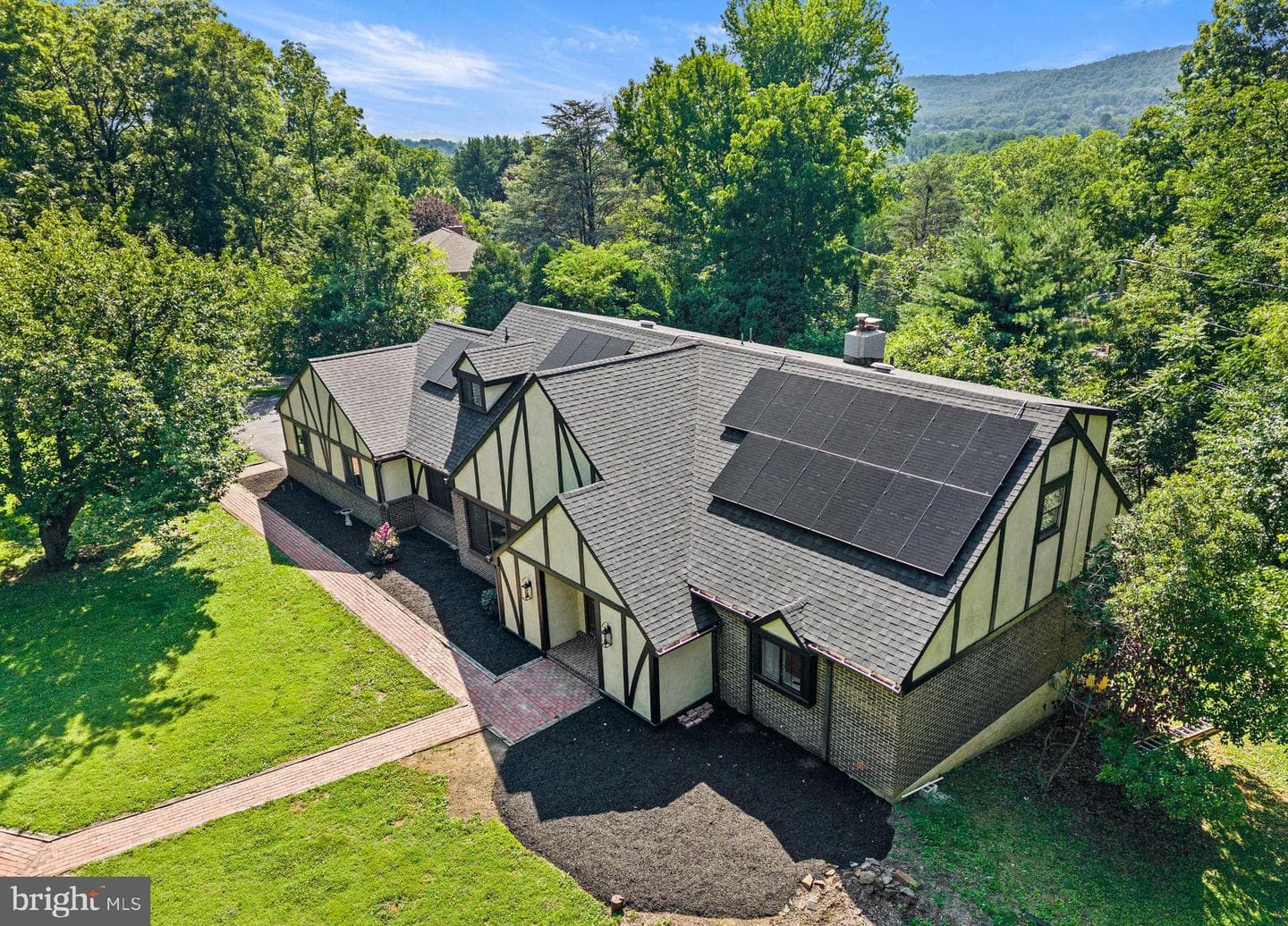 41 Devon Drive photo 4