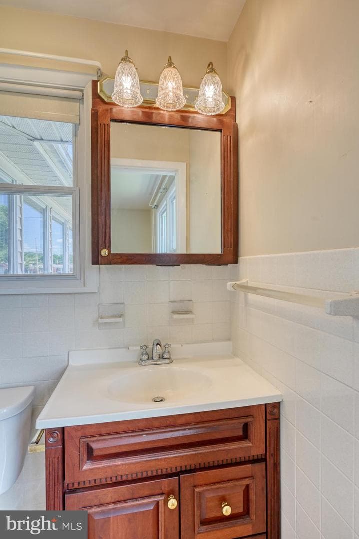 10 E Lincoln Avenue photo 15