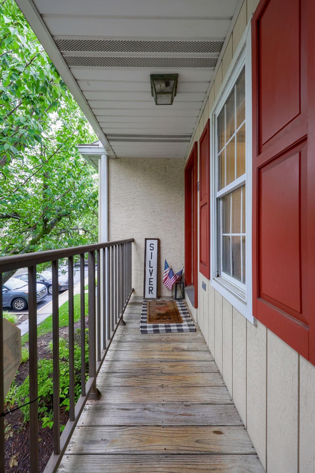 118 Valley Greene Circle photo 3