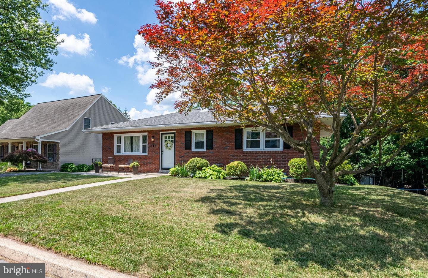 344 Pennwyn Place photo 3