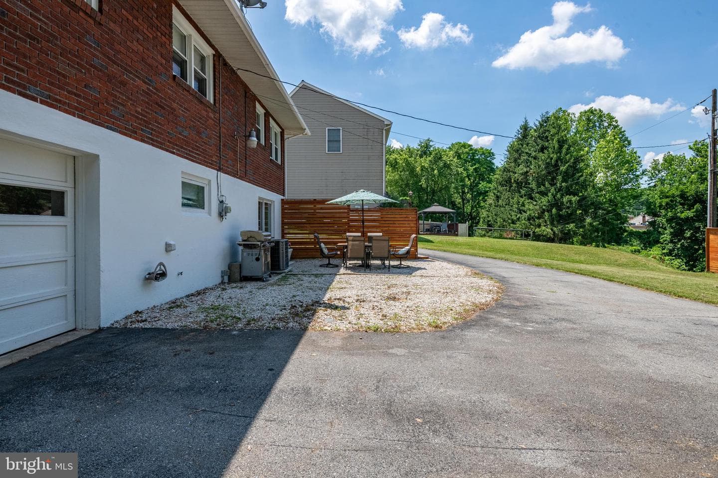 344 Pennwyn Place photo 33