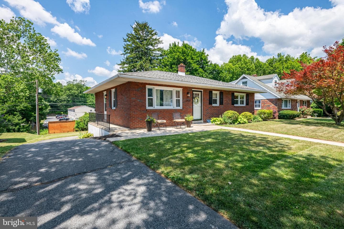 344 Pennwyn Place photo 5