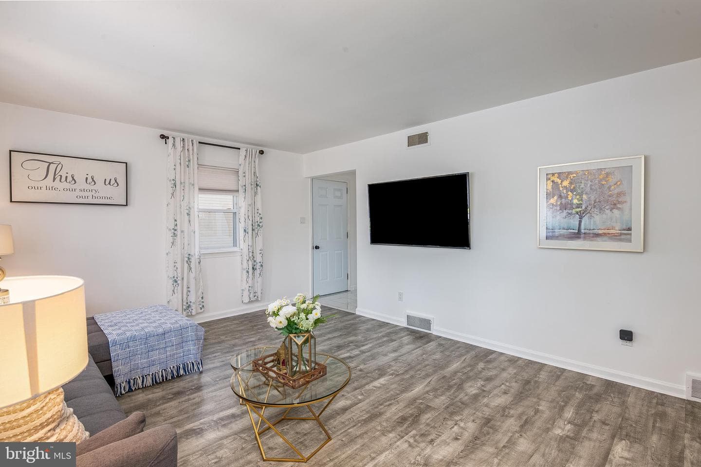 344 Pennwyn Place photo 6