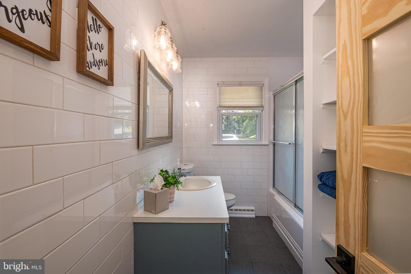 344 Pennwyn Place photo 9