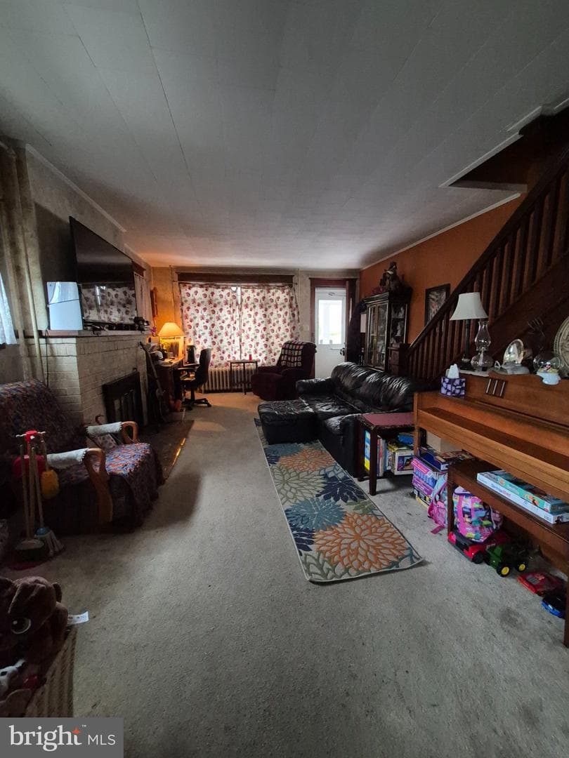 300 E Walnut Street photo 6