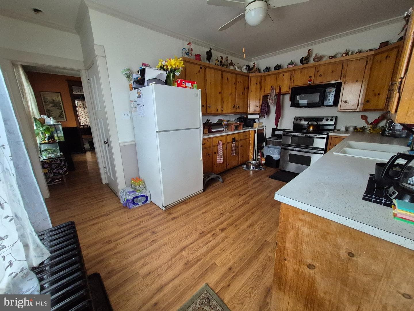 300 E Walnut Street photo 8