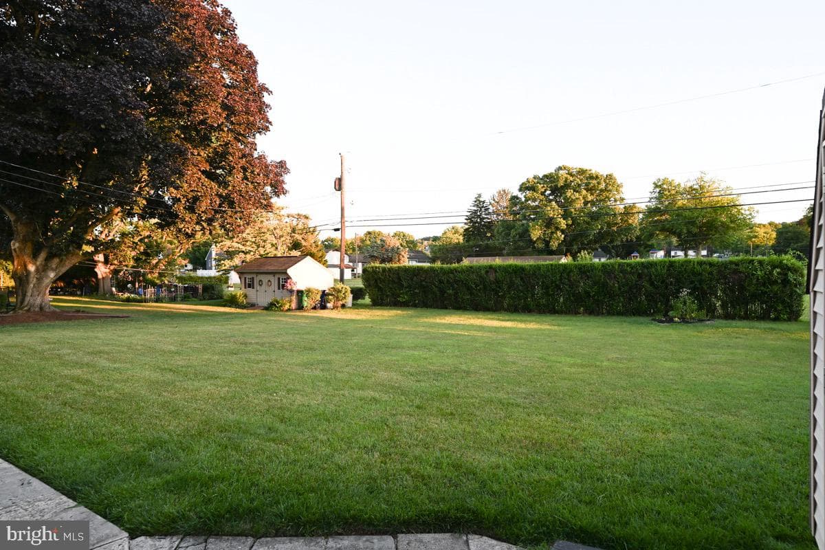 2708 Tennyson Avenue photo 5