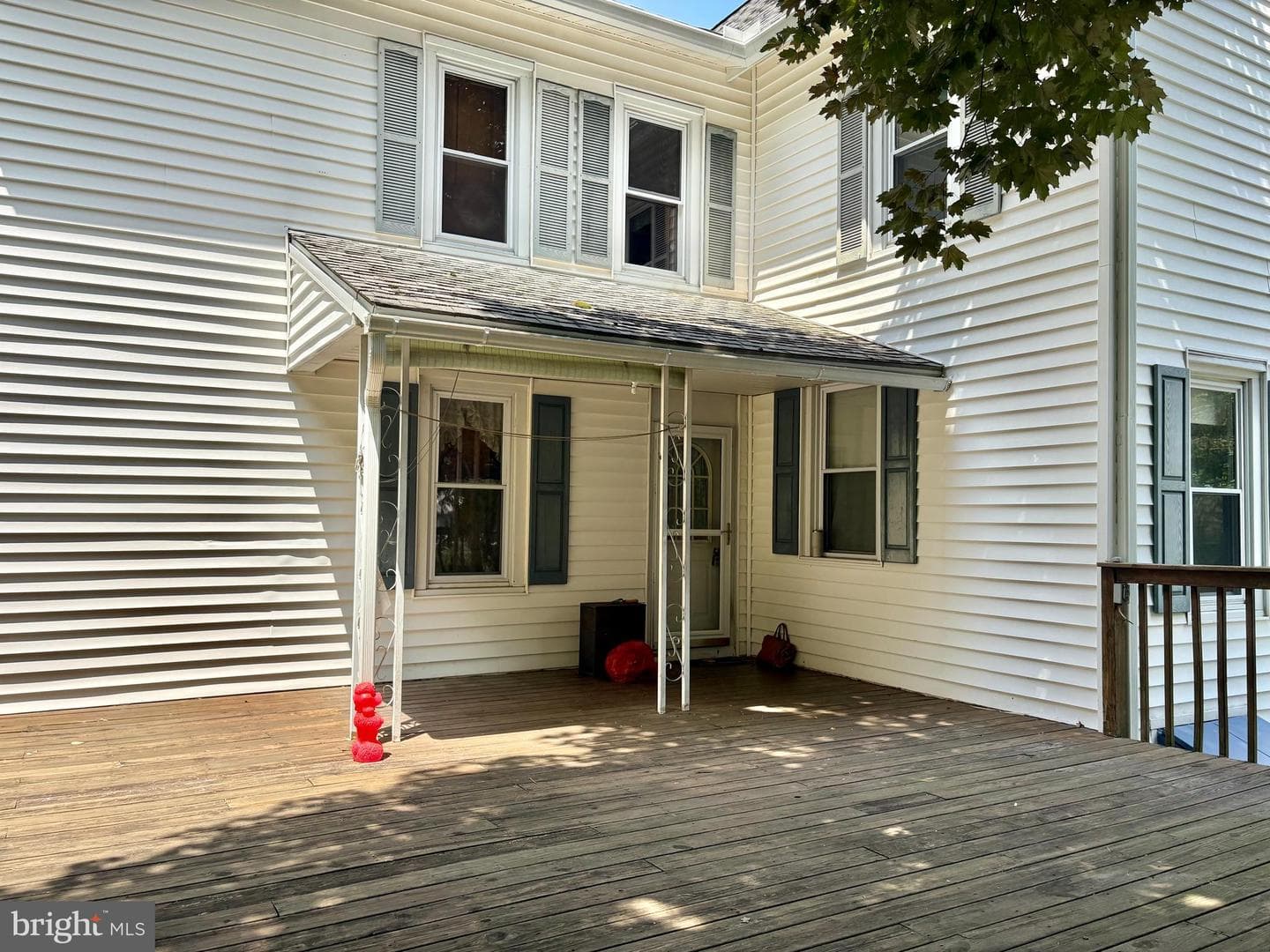 34 Woodland Avenue photo 2