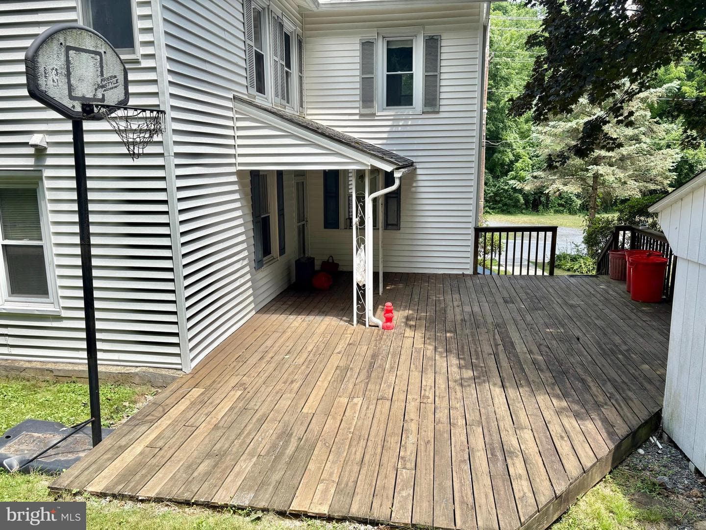 34 Woodland Avenue photo 3