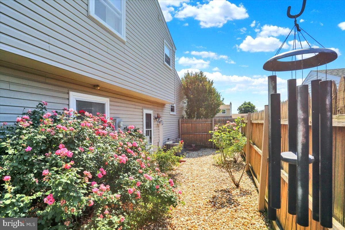 460 Moonflower Avenue photo 22