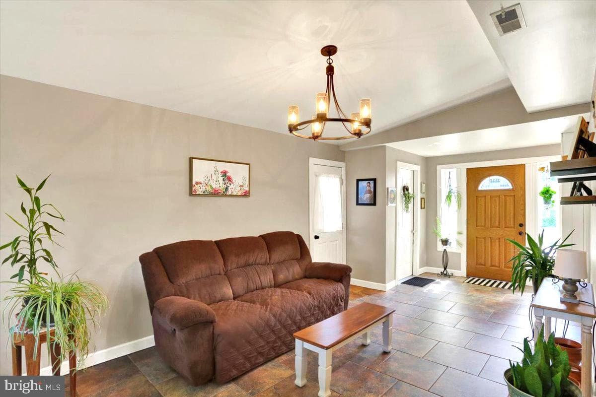 460 Moonflower Avenue photo 4
