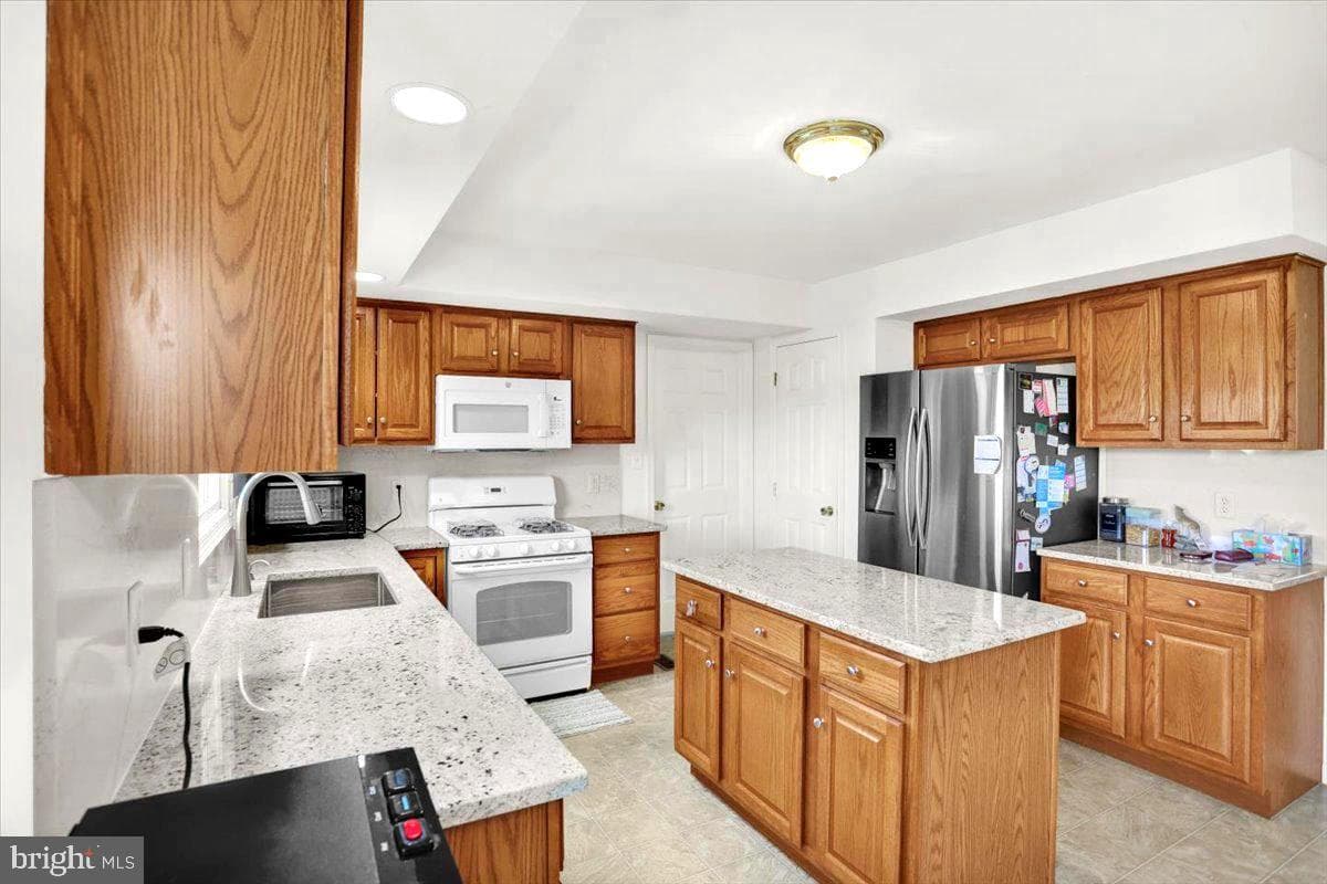 72 Sawgrass Drive photo 9