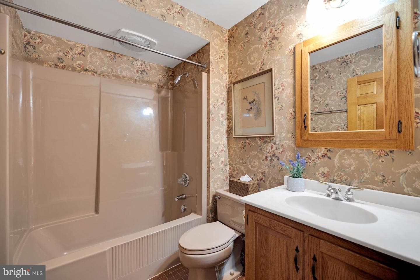 1800 Reading Boulevard photo 23