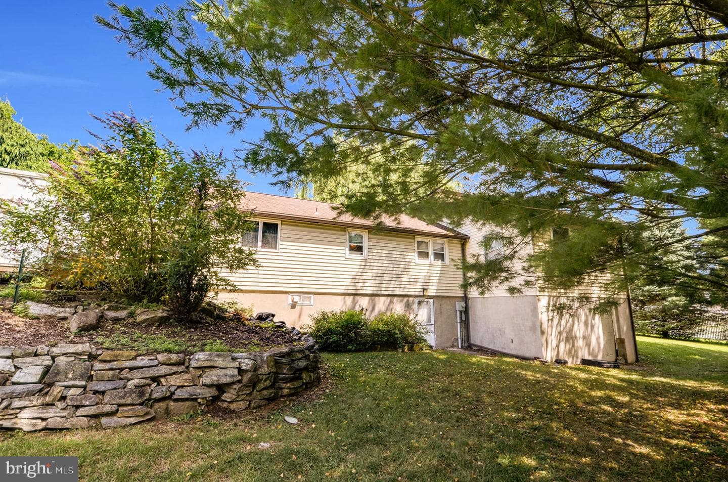 310 Carolina Avenue photo 4
