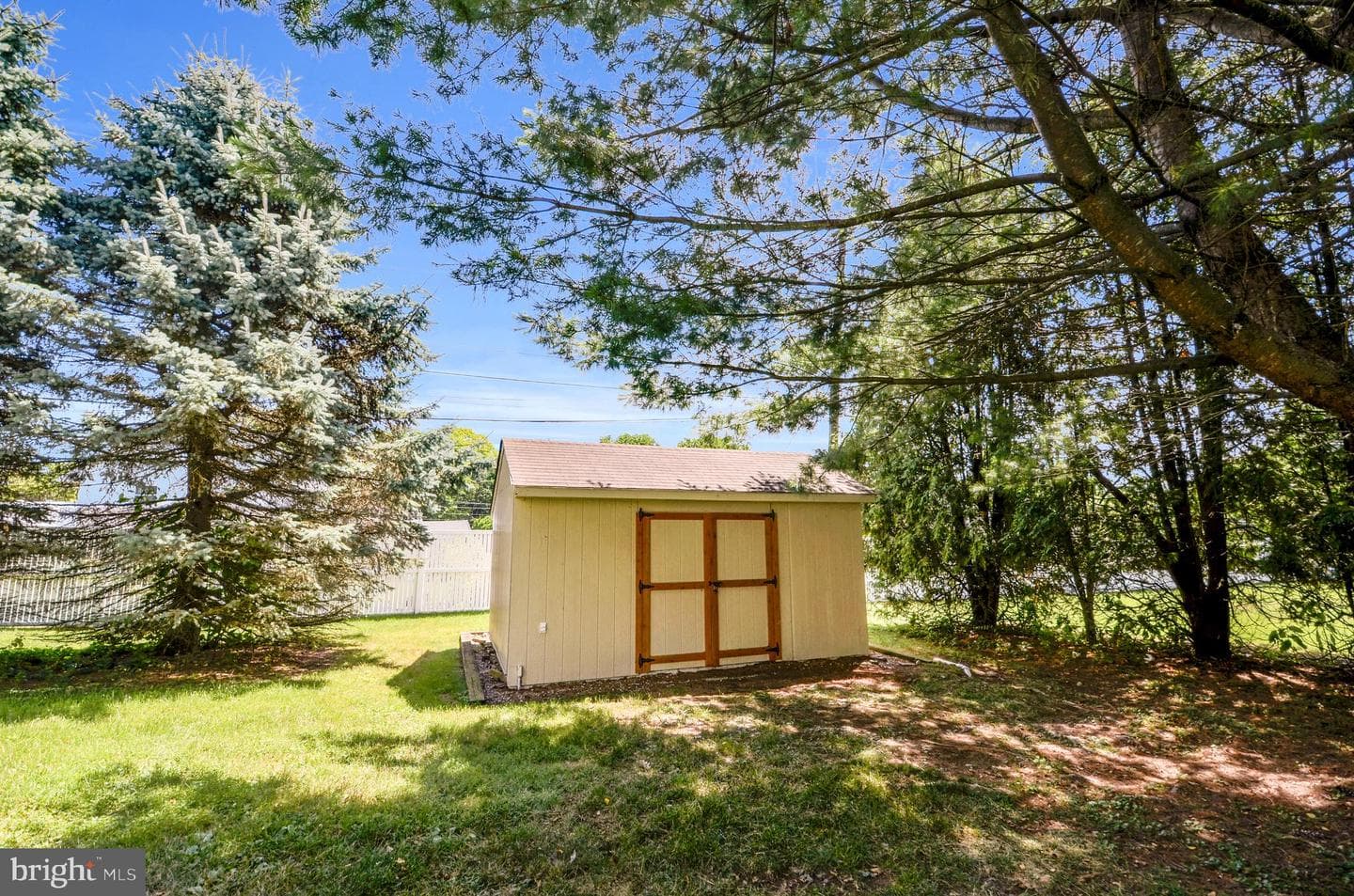310 Carolina Avenue photo 5