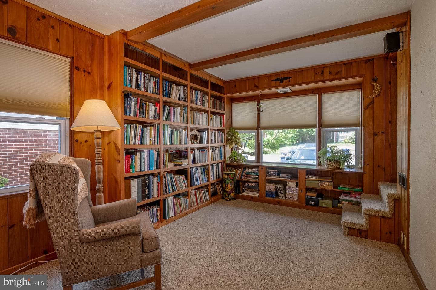 415 Lawrence Avenue photo 13
