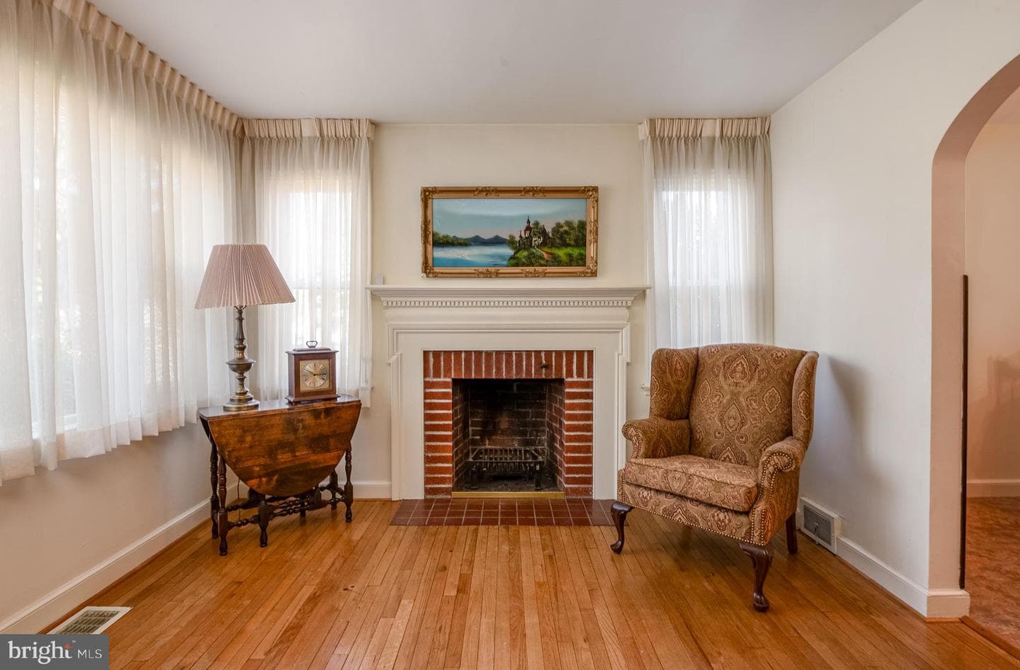 415 Lawrence Avenue photo 7