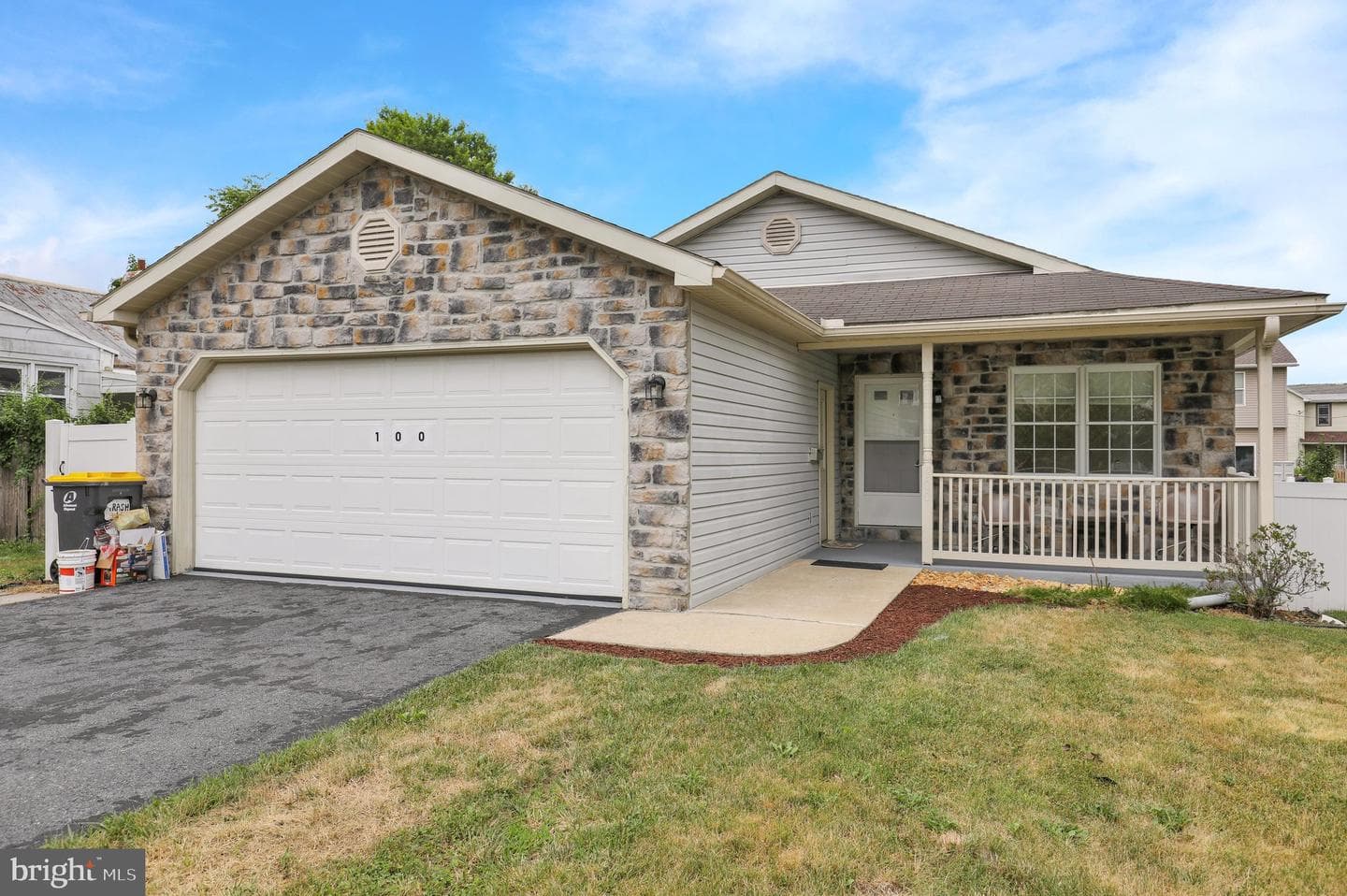 100 N Robeson Street, Robesonia