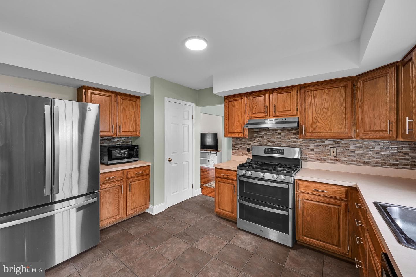230 Hope Drive photo 11