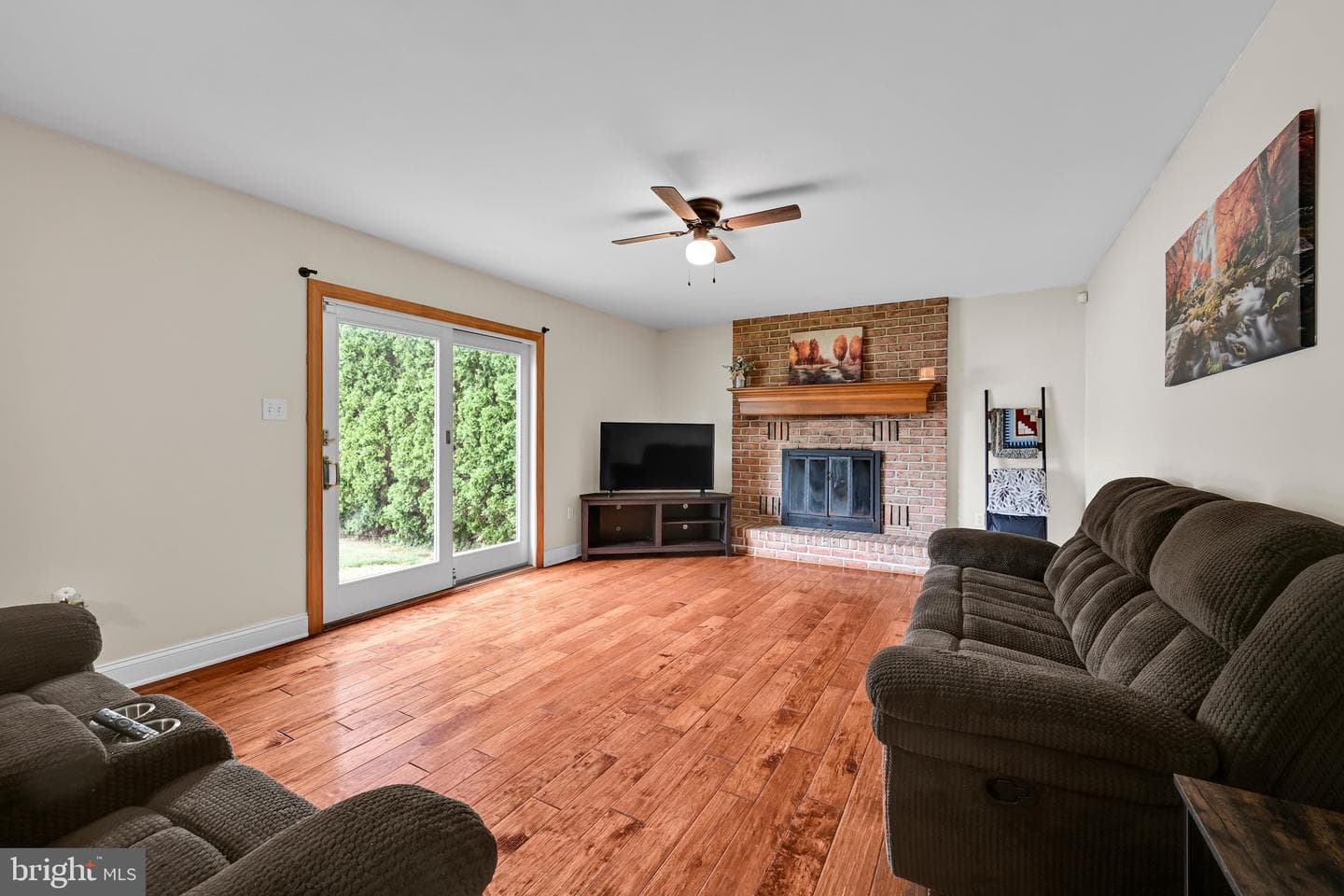 230 Hope Drive photo 16