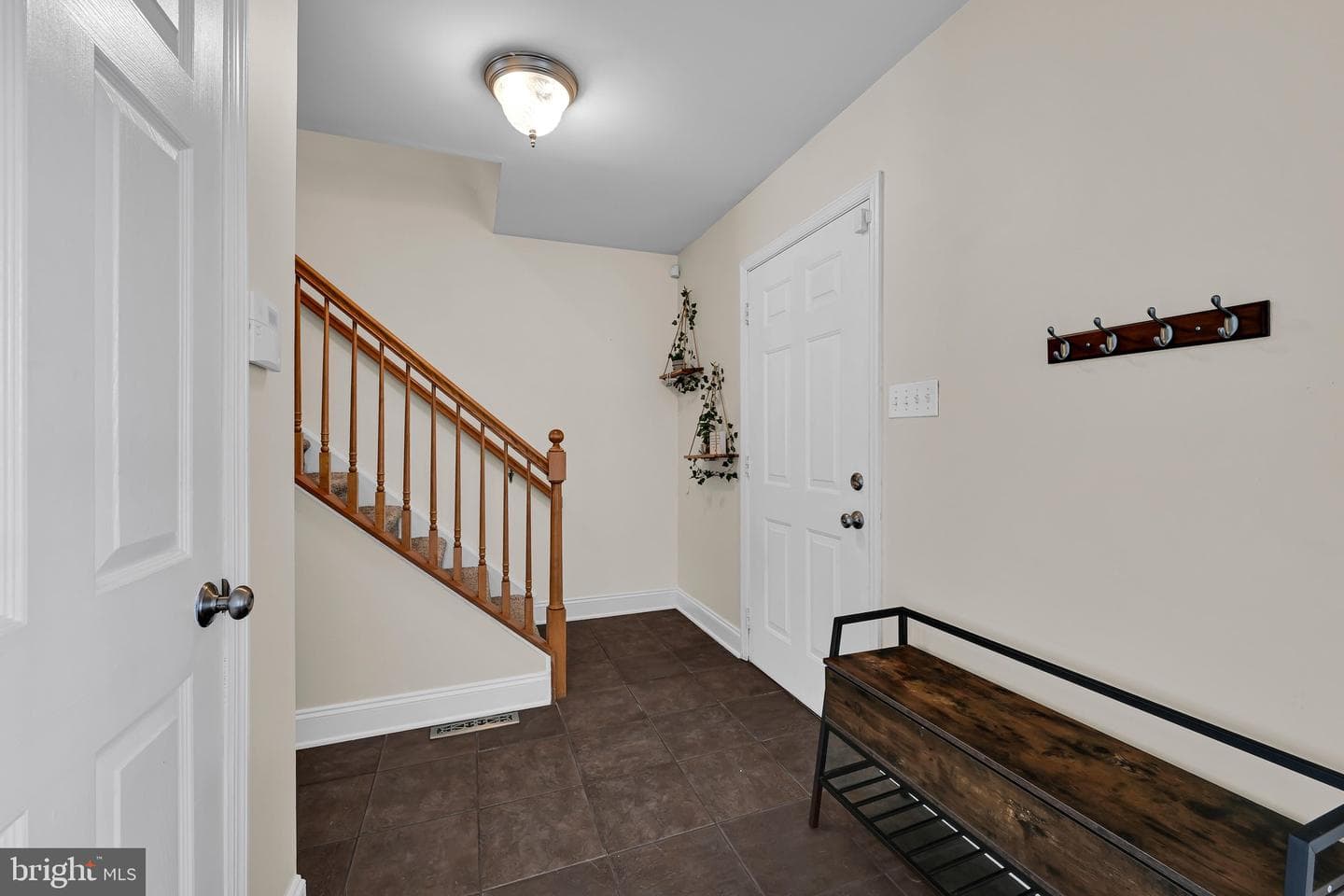 230 Hope Drive photo 3