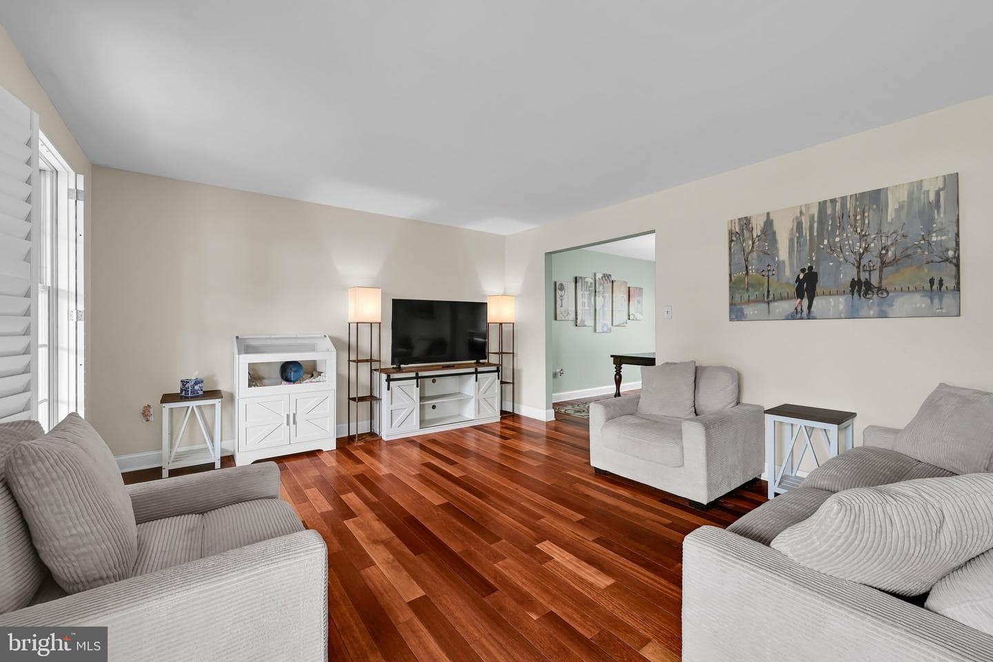 230 Hope Drive photo 4