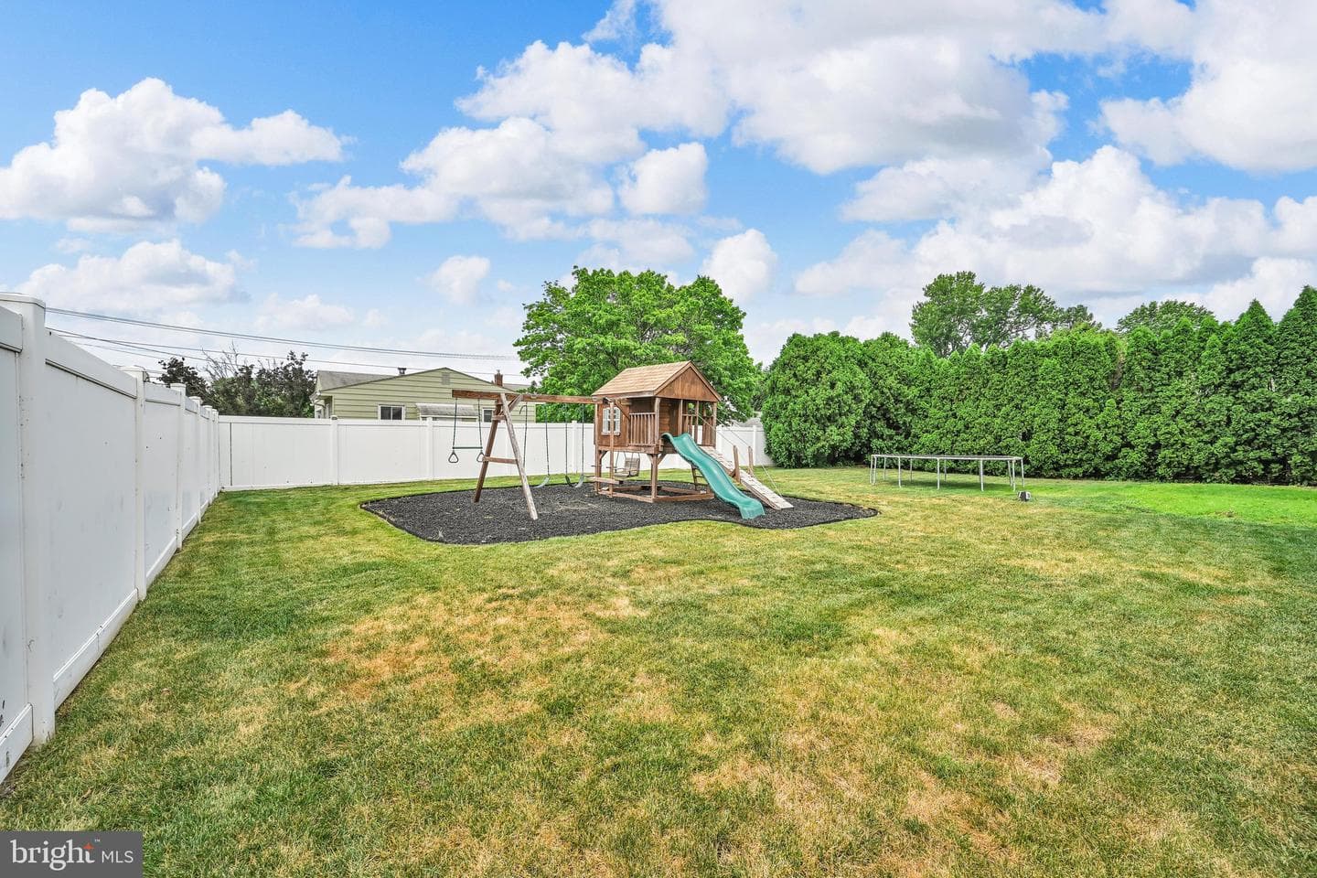 230 Hope Drive photo 40